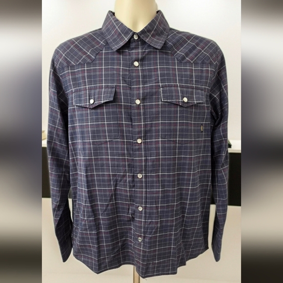 247. Bundle Deal: Vans Men's Medium Short & Long Sleeve Plaid Shirts - Picture 8 of 11